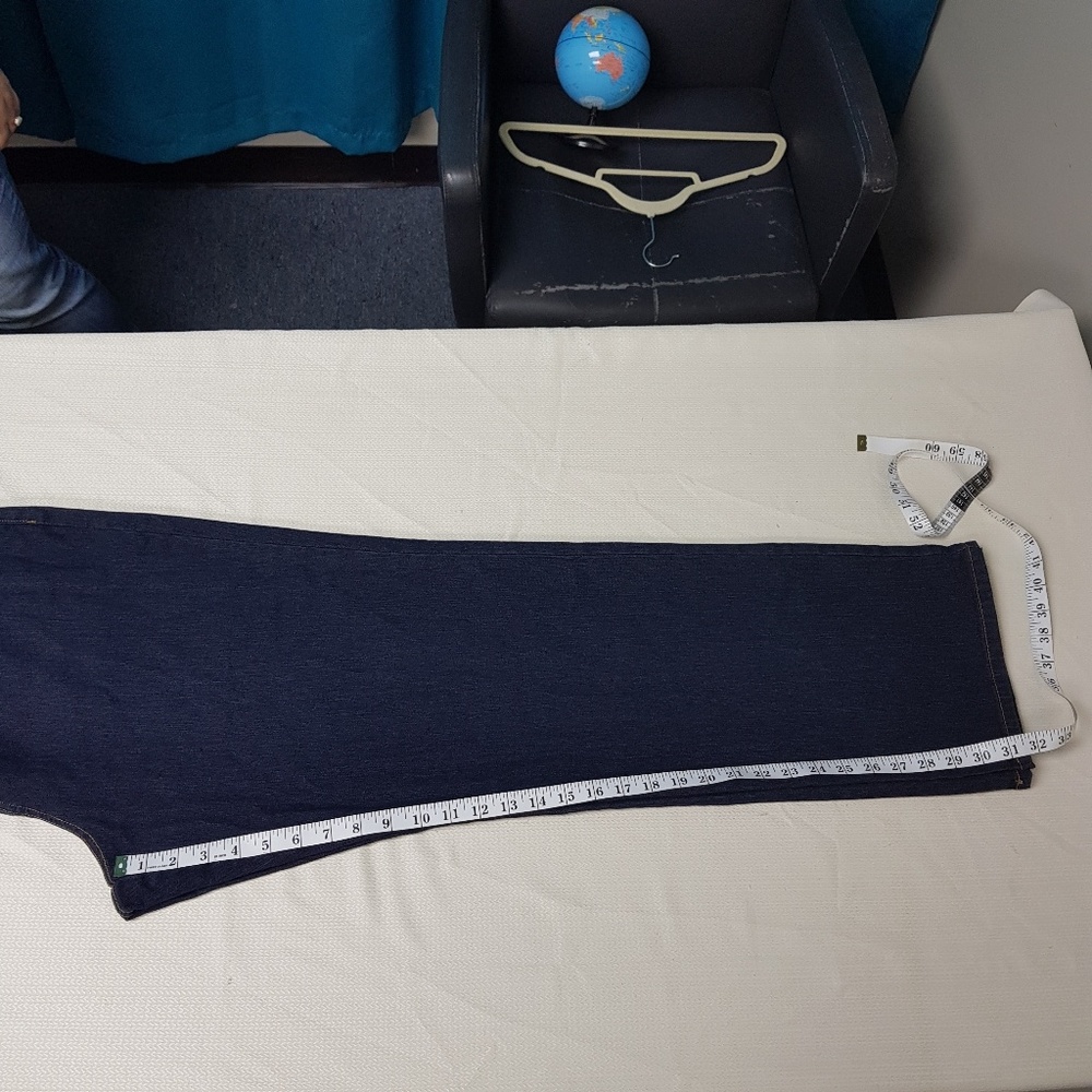 Jeans - Picture 8 of 8
